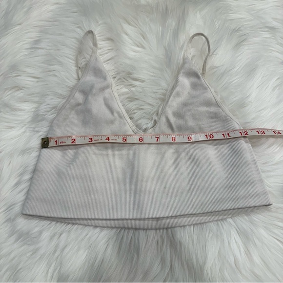 Free People Intimately Seamless Ribbed V Neck Crop Bra Tank Top White - Picture 13 of 15